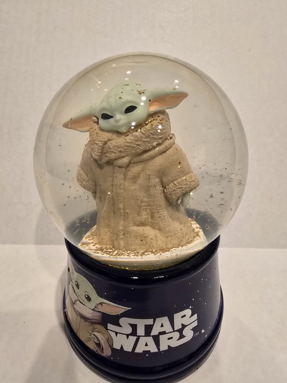 Silver Buffalo Star Wars The Mandalorian Light Up Snow Globe│Grogu Baby Yoda